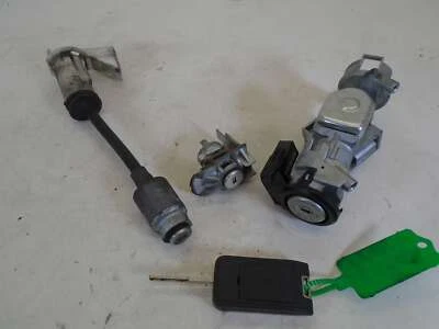 FORD FOCUS ZETEC 2005-2007 LOCK SET  - Image 1 of 4