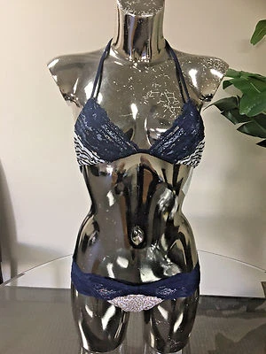 Traje de baño Beach Bunny azul marino de encaje marinero bikini náutico primer oficial talla pequeña NUEVO Foto 1 de 4