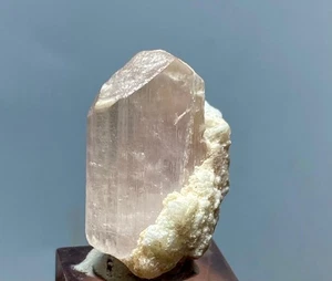 Beautiful Natural Terminated Kunzite Crystal specimen 31 Carats From Afghanistan - Picture 1 of 10