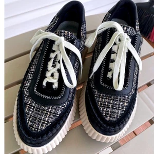 Dolce Vira Tweed Plateau Sneaker Mode Freizeit Designer Stil Größe 7,5 Neu ohne Etikett - Bild 1 von 12