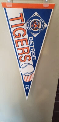 DETROIT TIGERS  MLB BASEBALL VINTAGE FELT PENNANT 2/24/23 - Image 1 of 2