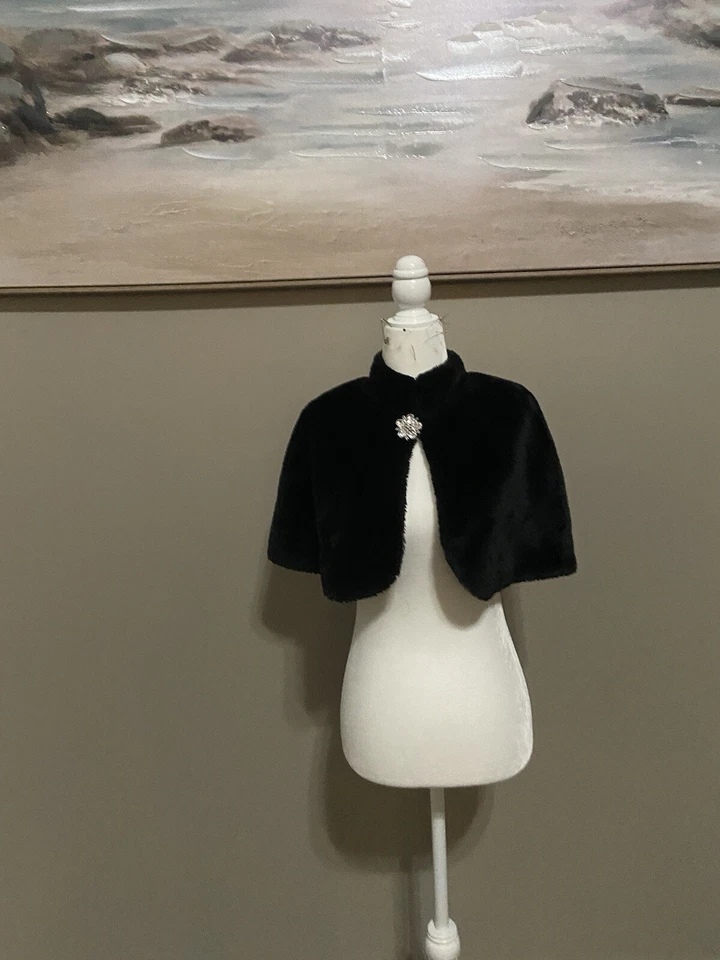 Amy Byer Shaw/ Cover Up  - Image 1 of 4