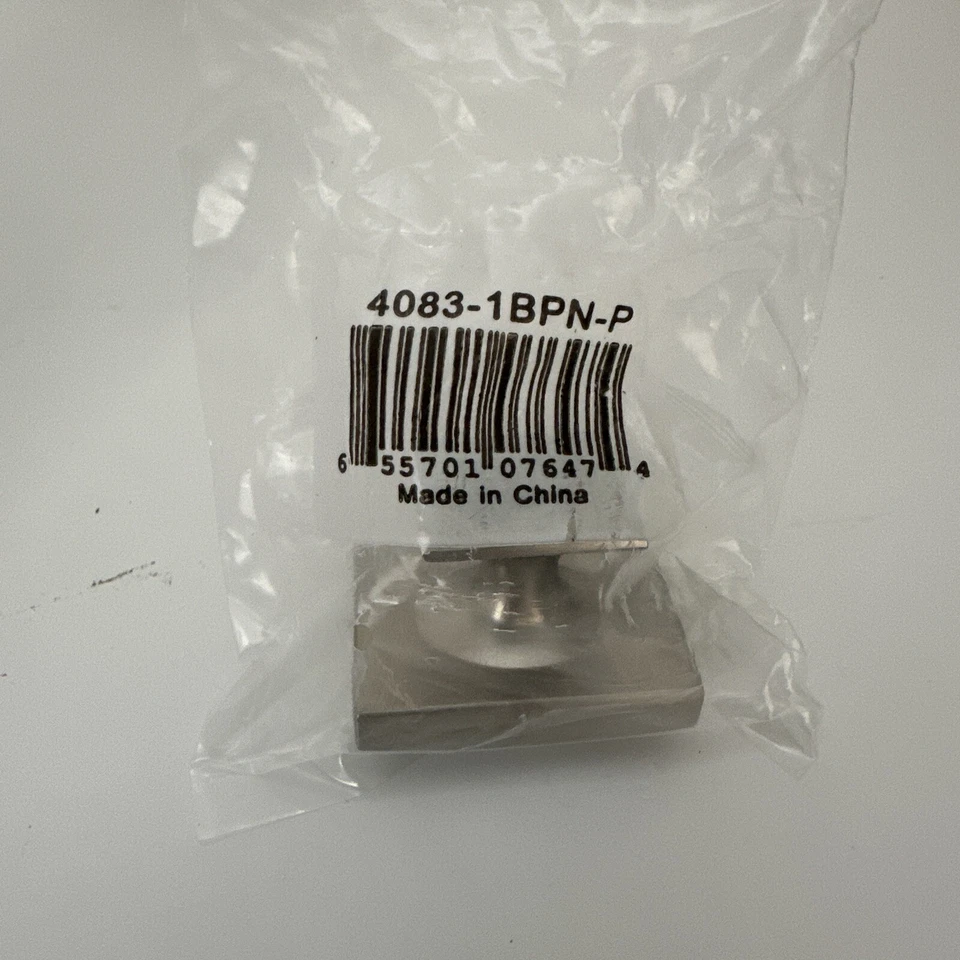 "Perilla Hearthstone Berenson 4083-1BPN-P 1-1/8"" con níquel cepillado largo" Foto 1 de 4