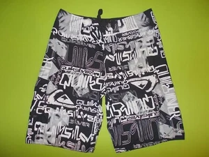 Pantalones cortos QUIKSILVER (L) (34) ¡PERFECTOS!!! Pantalones cortos deportivos para hombre BAÑADOR LOGOTIPO GRANDE - Imagen 1 de 6