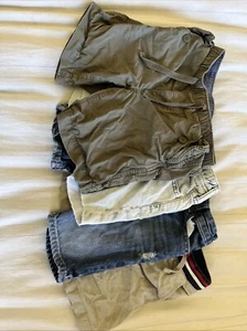 LOT of 4 Gap size 4 boys shorts - Picture 1 of 13