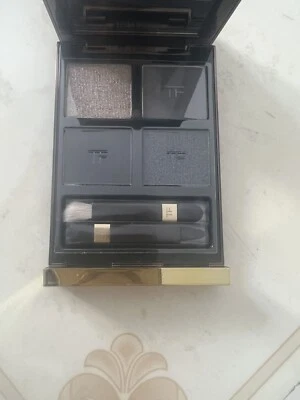 TOM FORD BEAUTY EYE COLOR QUAD LIDSCHATTEN PALETTE 10 TITANIUM SMOKE - Bild 1 von 4