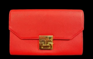 NWOT Ivanka Trump Hopewell Clutch Purse Wristlet Wallet Red with Gold Hardware - Imagen 1 de 4