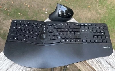 Perixx Periduo-605 Wireless Ergonomic Split Keyboard and Vertical Mouse MK586G - Image 1 of 4