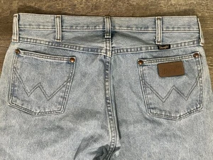 Jeans vintage Wrangler 13MWZGH uomo 34x34 lavaggio chiaro USA western cowboy denim - Foto 1 di 5