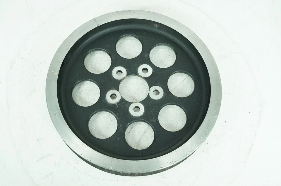 Harley Touring Road King Police 2002 OEM polea de conductor trasero piñón 70T 1-1/8" Foto 1 de 4