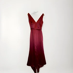 Vera Wang UK 12 Formal Evening Dress V Neck Sleeveless Gown With Train Burgundy - Picture 1 of 17