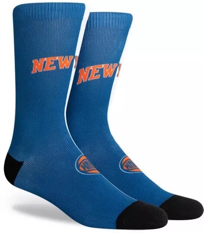 New York Knicks NBA Large Mens Socks Fits 6-12 PKWY White Split Blue Logo Crew Cover