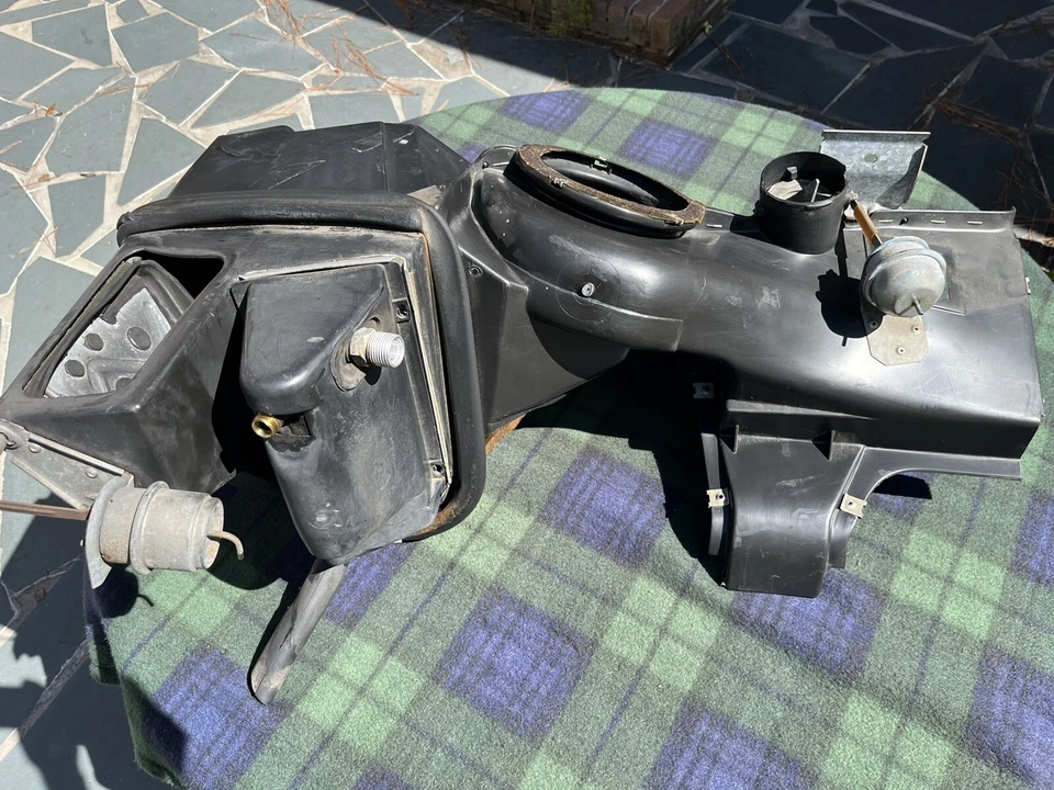 Caja evaporadora aire acondicionado Saab Classic 900 Foto 1 de 4