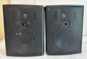 2 JBL Control 25AV Speakers Shielded Indoor/Outdoor Monitor Speakers T0411 - Picture 1 of 13