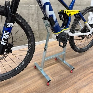 Cavalletto Centrale Manutenzione E-Bike Universale Zincato con RUOTE - Foto 1 di 4