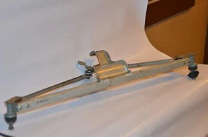 Porsche OEM Windshield Wiper Motor Assembly Bracket 926 628 00602 - Picture 1 of 3