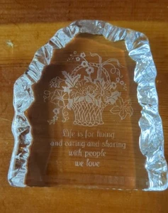 Vintage 1976 Little Gallery by Hallmark Lead Crystal Austria Paperweight - Picture 1 of 17