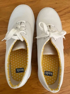 Keds Damengröße 8,5 weiße klassische Canvas-Schnürschuhe WF16160M - Bild 1 von 7