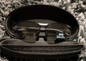 New Sunglasses Photo chromatic With Case Black - Picture 1 of 7