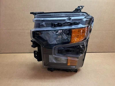 Farol halógeno esquerdo fabricante de equipamento original 2022 2023 2024 Chevrolet Silverado 1500 - Imagem 1 de 4