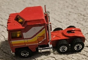Matchbox Kenworrh semirimorchio cabina lunga 3 pollici rosso - Foto 1 di 8