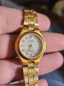 Reloj Sarah Coventry Nelsonic ND048 Tono Dorado Cuarzo Vintage Como Está Para Piezas - Imagen 1 de 12