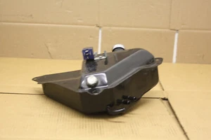 Depósito de tanque de aceite de motor 62888-99 Harley Davidson Sportster 1200 y 883  - Imagen 1 de 8