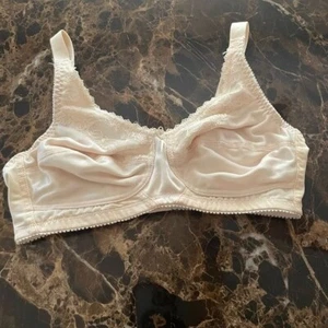 Trulife  Wireless Nude Bra - 34B - Picture 1 of 5