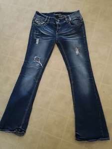 Amethyst Womens Boot Cut Destroyed  Jeans Size 7  - Picture 1 of 4