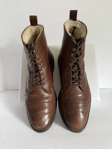 Stivali Allen Edmonds da uomo taglia 8,5E First Avenue foderati in shearling in pelle marrone - Foto 1 di 16