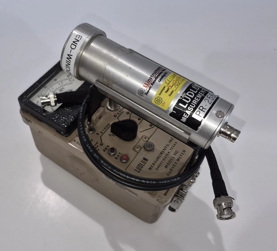 Medidor de inspección Ludlum modelo 14C / contador Geiger con sonda de ventana final 44-7 Foto 1 de 1
