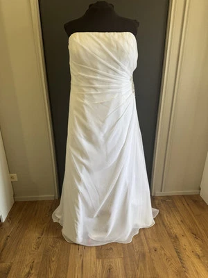 Eden Bridals Size 24 White Sleeveless Chiffon Corset Wedding Dress Style# 1335 - Image 1 of 4