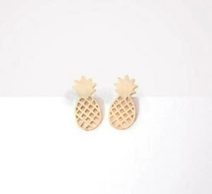 18K Gold Plated Pineapple Stud Earrings Very Cute! NEW! - Picture 1 of 1
