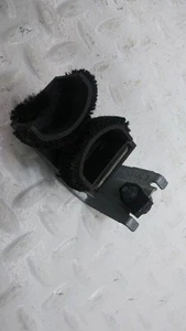 Passenger Window Guide Fits 99-07 SIERRA 1500 PICKUP - Picture 1 of 12