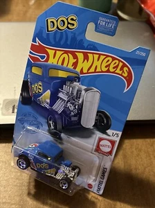 Hot Wheels - New For 2021 - Batman Holiday Blu Edition Screen Time G - Picture 1 of 3