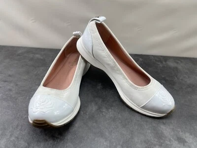 Zapatos para mujer Taryn Rose blancos 5,5 B cuero Bailey puntera sin cordones zapatos planos de ballet Foto 1 de 4