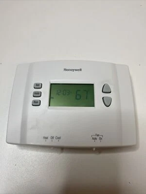 Honeywell Programmable Thermostat RTH2510B - Image 1 of 4