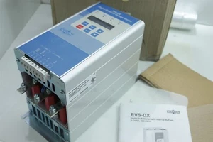 Bypass interno de arranque suave digital Solcon RVS-DX 220-690V 1100A - Imagen 1 de 5