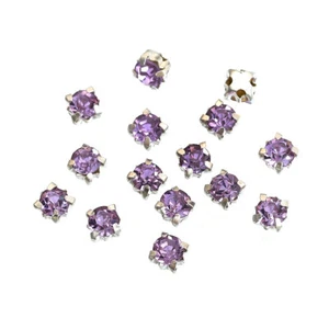 LOT de 30 PERLES CONNECTEURS STRASS 4x4mm VIOLET CLAIR ARGENTE SANS NICKEL - Imagen 1 de 2