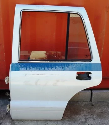 KIA SPORTAGE 5 ДВЕРЕЙ МОДЕЛЬ 1995 00 04 JA55 ЗАДНИЙ ЛЕВЫЙ ГОЛАЯ ДВЕРЬ OE 0K01F-73-020  - Изображение 1 из 4