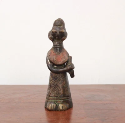 Muñeca Antigua/Estatua Bommai Vintage Hogar/Jardín Decoración Escultura Dhokra Arte Foto 1 de 4