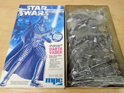 MPC Star Wars 1979 11,5" de alto kit modelo Darth Vader paquete de piezas selladas + instalación + caja original Foto 1 de 4