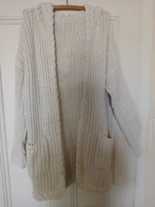 LABEL OF LOVE CHUNKY KNIT CARDIGAN W HOOD. WOOL BLEND SZ:M/L. OFF WHITE COLOR.GC - Picture 1 of 5