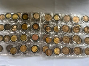 Lote de 92 monedas surtidas en mangas en carpeta - Imagen 1 de 18