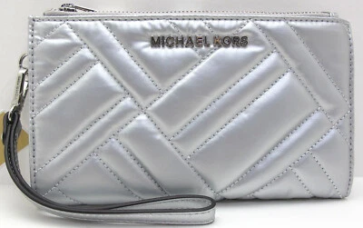 NUEVO MICHAEL KORS PEYTON Lg Doble Cremallera Muñequera/Cartera Cuero Acolchado Plateado Foto 1 de 4