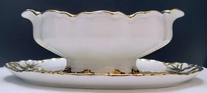 The Blenheim by Hutschenreuther  Gravy Boat with Attached Underplate Bainbridge - Picture 1 of 9