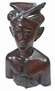 VINTAGE Balinese FEMALE Carved MAHAGONY Wood STATUE Klungkung BALI - Picture 1 of 6