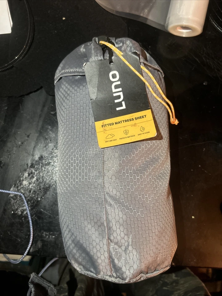 Sábana de colchón suave duradera Luno para colchón de vehículo de camping Foto 1 de 3