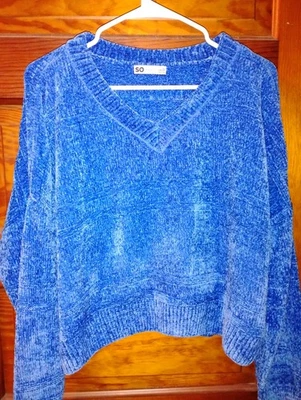 Suéter cuello en V azul brillante y suave talla XL Foto 1 de 4