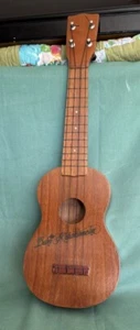 Vintage Hawaiian Duke Kahanamoku Ukulele 21" in Box - Picture 1 of 9